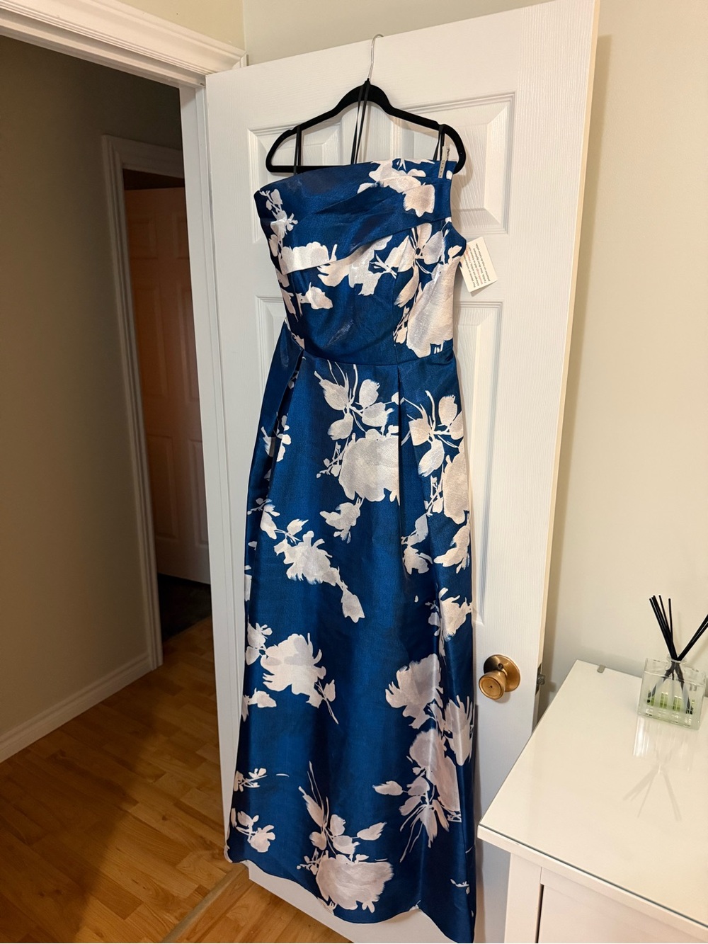 NWT Donna Karan New York Floral Print Strapless Dress — Size 10